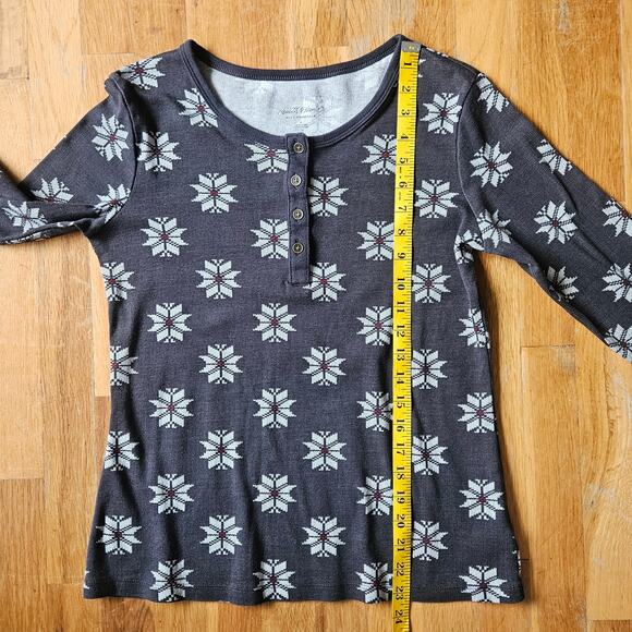 Hearth & Hand Pajama Set Womens M Gray Nordic Snowflake Henley Top & Joggers - Picture 12 of 15